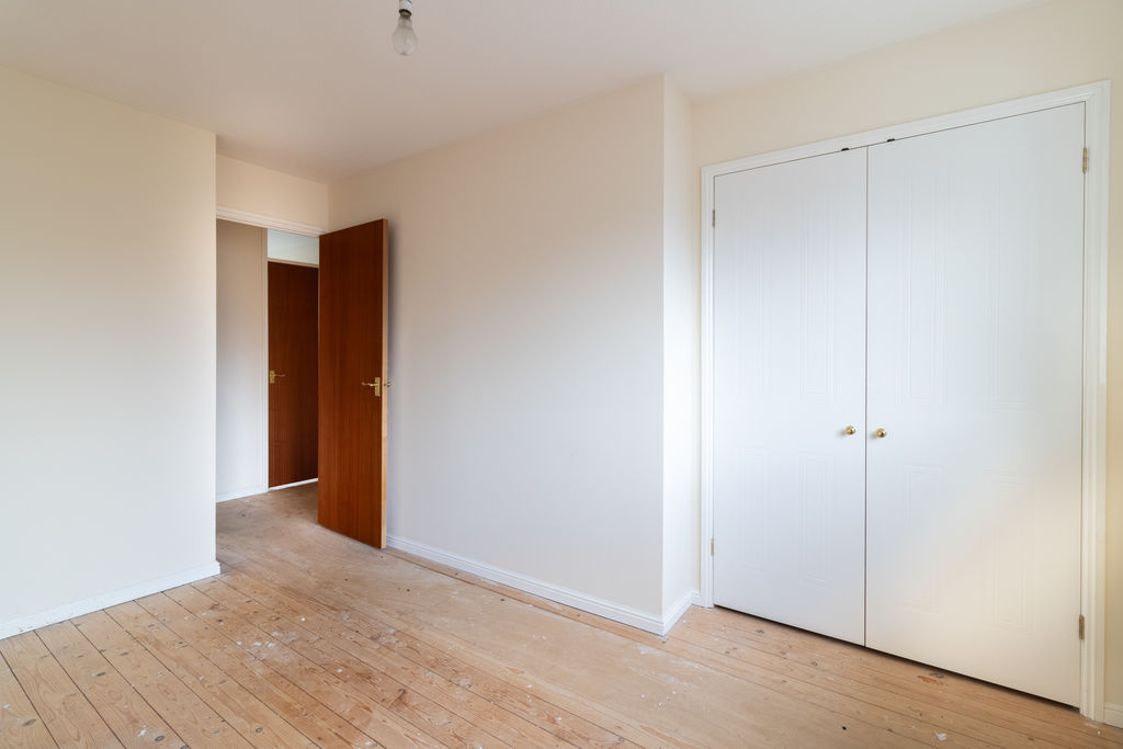 Bedroom- click for photo gallery